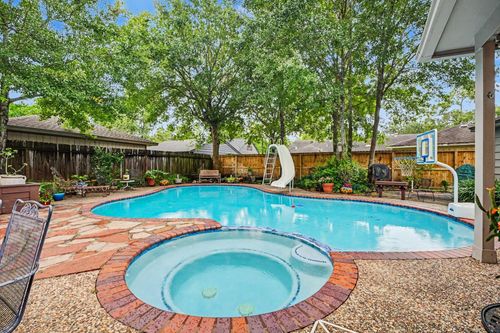 4106 Bayou Grove Dr, Seabrook, TX, 77586-5110 | Card Image