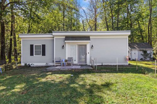 23 Land Of Nod, Windham, ME, 04062 | Card Image