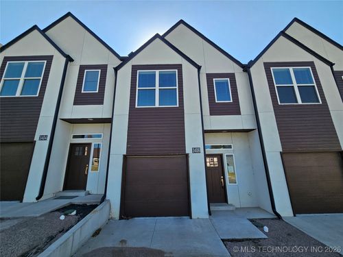 3406 Redbud Ln, Tulsa, OK, 74132-2902 | Card Image