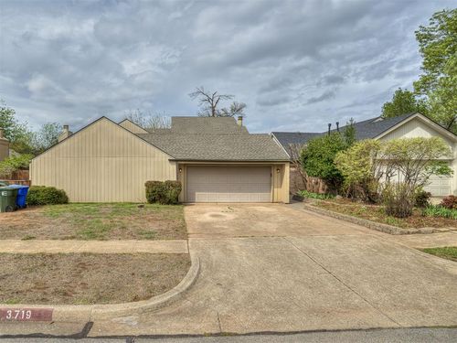 3719 River Oaks Drive, Norman, OK, 73072 | Card Image