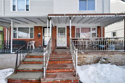 10424 187th St, Saint Albans, NY, 11412-1029 | Card Image