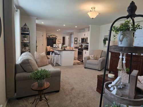 18 Kalmia Dr, Duluth, MN, 55810-2011 | Card Image