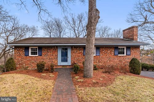 126 Armstrong Pl, WINCHESTER, VA, 22602-7802 | Card Image