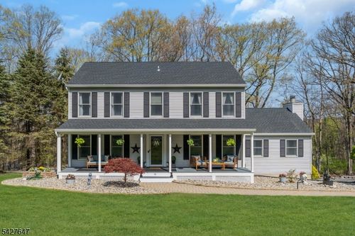 16 Joan Dr, Stanhope, NJ, 07874-3200 | Card Image
