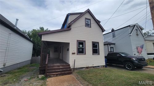 9704 S Broadway, Saint Louis, MO, 63125-2016 | Card Image