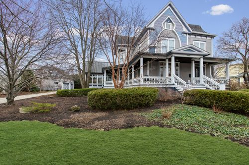 135 W Lake St, BARRINGTON, IL, 60010-4327 | Card Image