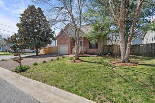 900 Dove Ridge Cir, Nashville, TN, 37221-2381 | Card Image