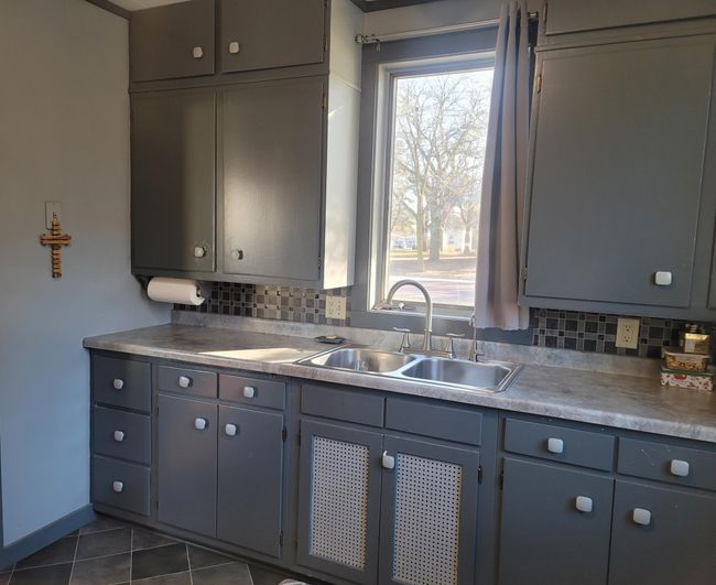 stainless steel sink | Image 11