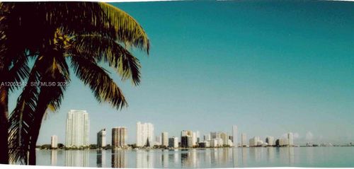 2908-951 Brickell Avenue, Miami, FL, 33131 | Card Image