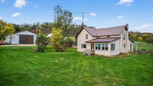 10443 Highway 30 Se, Chatfield, MN, 55923-3308 | Card Image