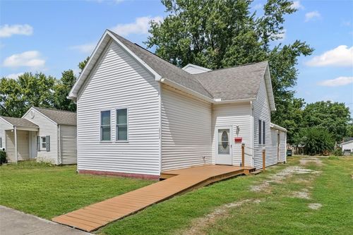 2508 Champaign Ave, Mattoon, IL, 61938-2551 | Card Image