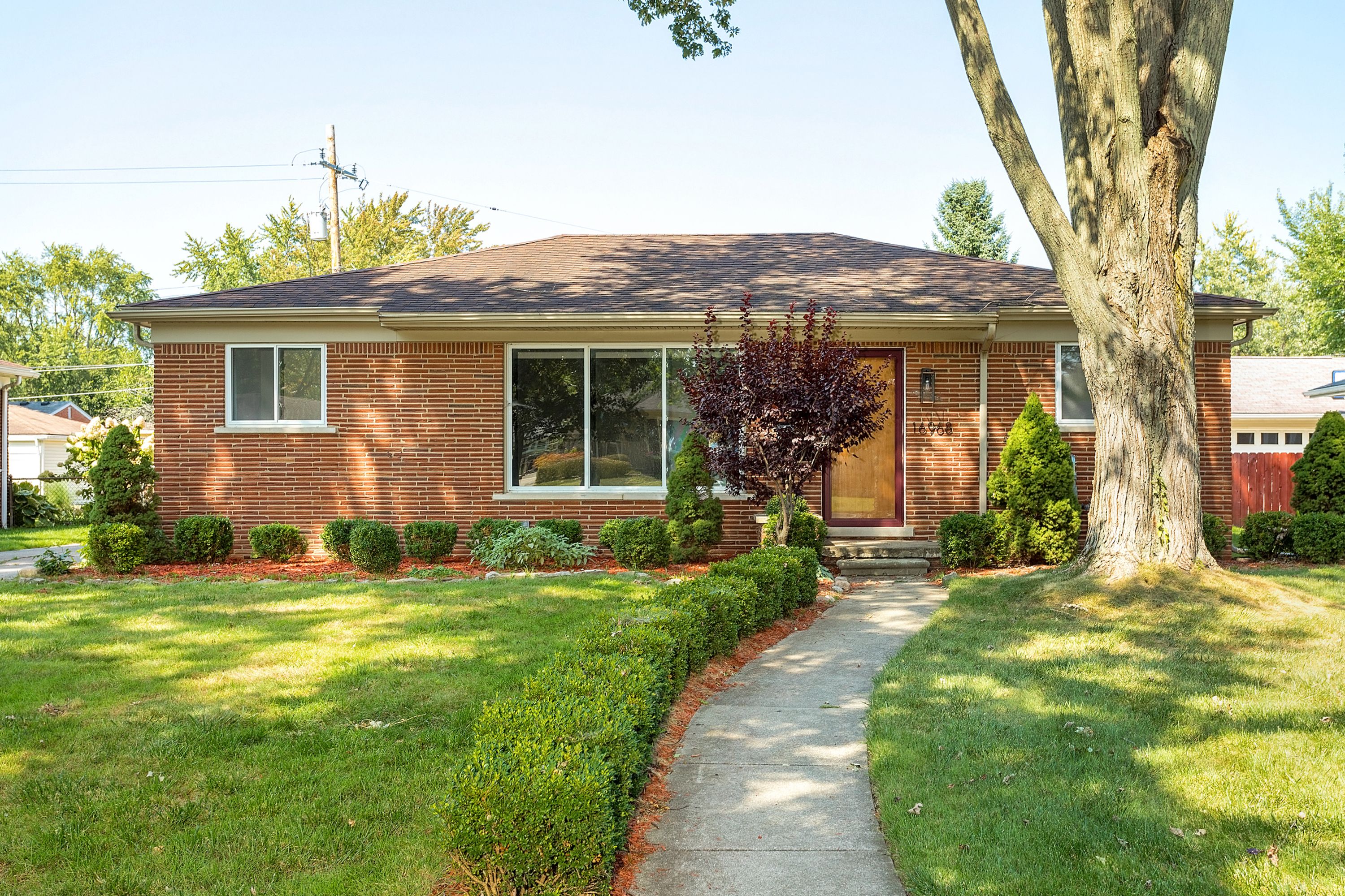 Elizabeth St, Beverly Hills, MI 48025 #1