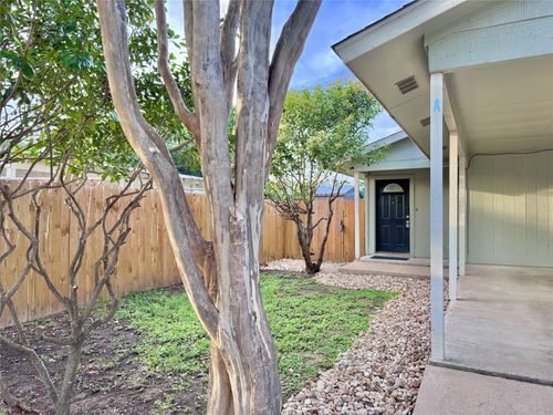 a-2110 Blue Meadow Dr, Austin, TX, 78744-5014 | Card Image