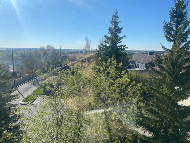 100 Country Hills Cove Nw, Home with 3 bedrooms, 2 bathrooms and 2 parking in Calgary AB | Image 11