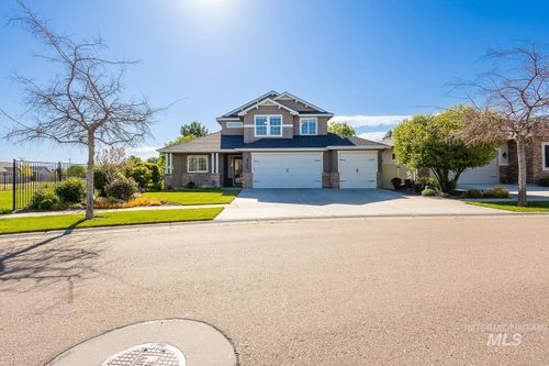 4306 S Dazzle Ave, Meridian, ID, 83642-4014 | Card Image