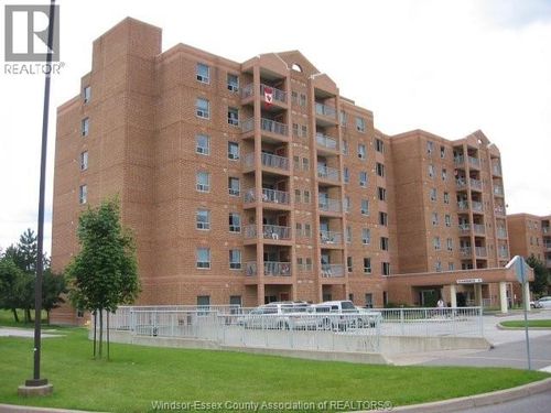 102-3855 Southwinds Dr, Windsor, ON, N9G2N2 | Card Image