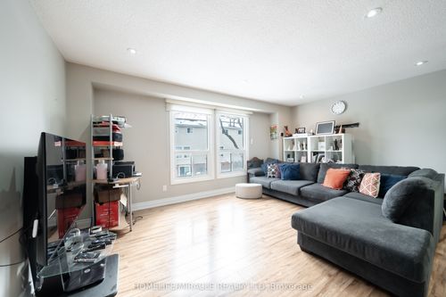 150-150 Enderby Cres, Brampton, ON, L6T4C7 | Card Image