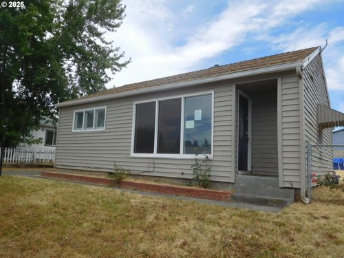 3108 Sw Jay Ave, Pendleton, OR, 97801-3820 | Card Image