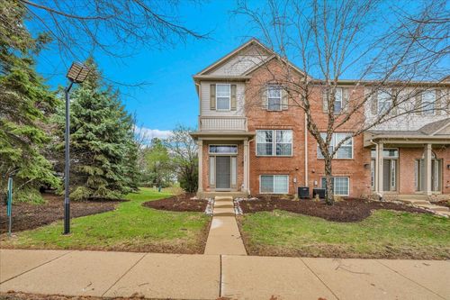 404 Belvedere Ln, Aurora, IL, 60502-8616 | Card Image