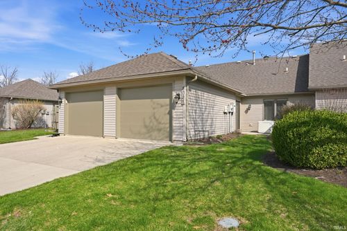 8028 Harrisburg Ln, Fort Wayne, IN, 46835-1256 | Card Image