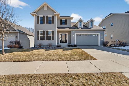 451 Sugar Maple Ln, Verona, WI, 53593-7811 | Card Image