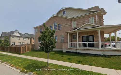 2 Herefordshire Cres, East Gwillimbury, ON, L9N0B4 | Card Image
