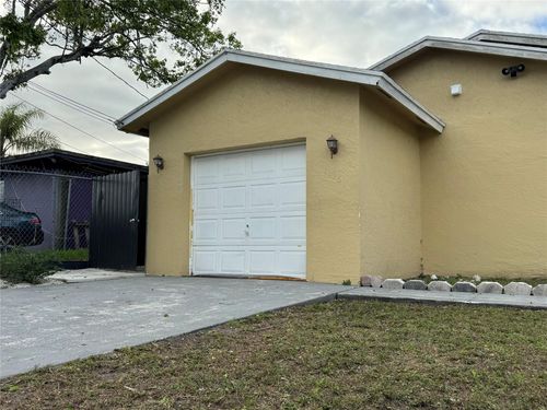 1-1136 Nw 5th Ct, Fort Lauderdale, FL, 33311-8028 | Card Image