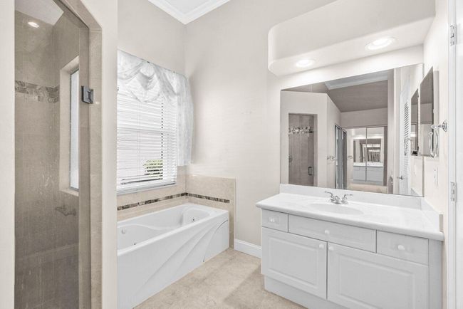 5946 Bay Hill Cir, House other with 4 bedrooms, 2 bathrooms and null parking in Lake Worth FL | Image 28