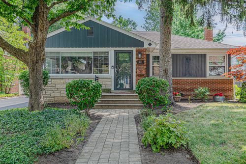 101 N Yale Ave, Arlington Heights, IL, 60005-1166 | Card Image