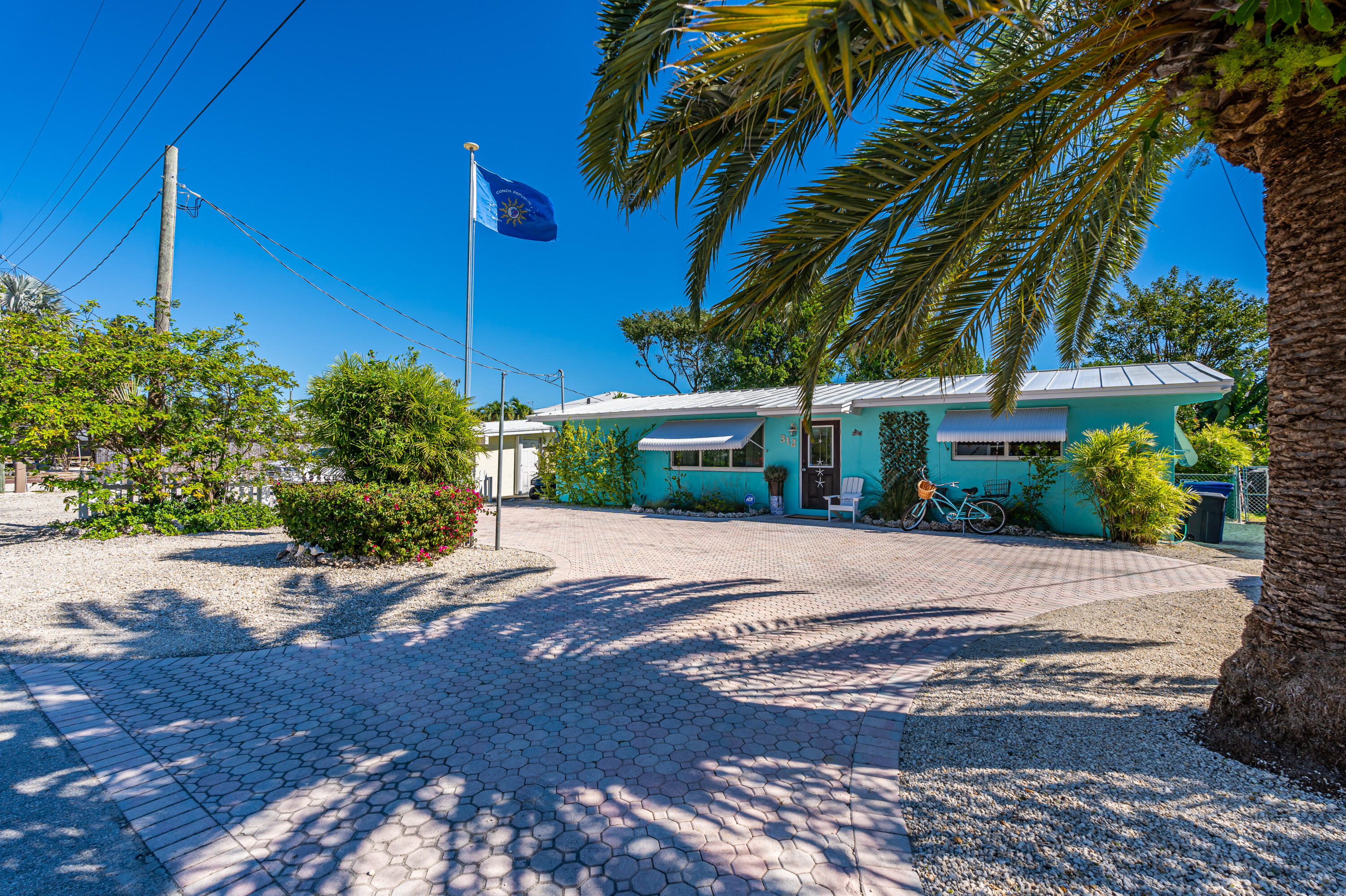 2nd Ter, Key Largo, FL 33037