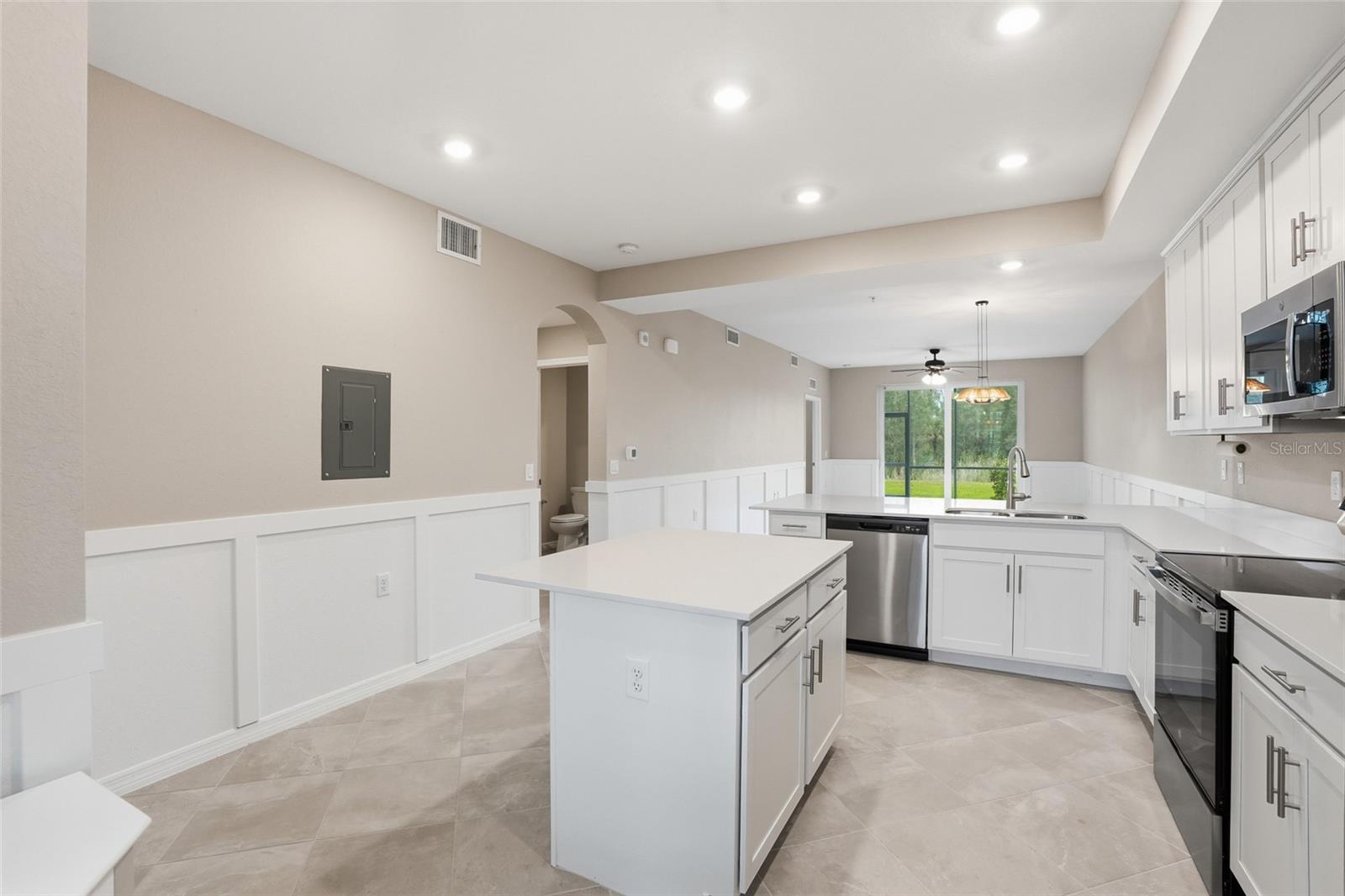 Residential in PUNTA GORDA 2