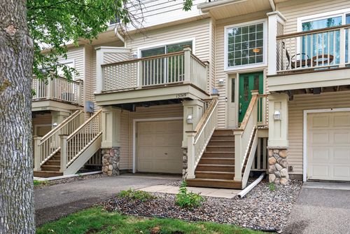 13749 54th Ave N, Plymouth, MN, 55446-1153 | Card Image