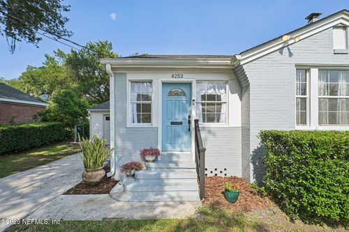 4253 Redwood Ave, Jacksonville, FL, 32207-6441 | Card Image