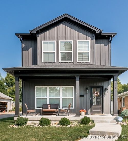 719 E Chestnut St, Jeffersonville, IN, 47130-3901 | Card Image