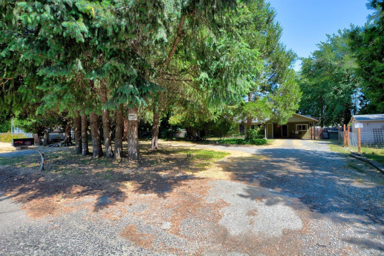 Fruitdale Dr, Grants Pass, OR 97527