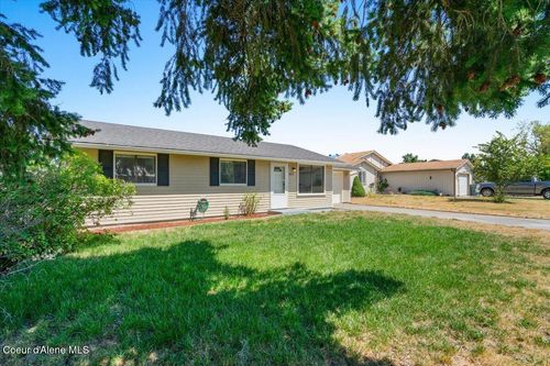 1611 E 2nd Ave, Post Falls, ID, 83854-7515 | Card Image