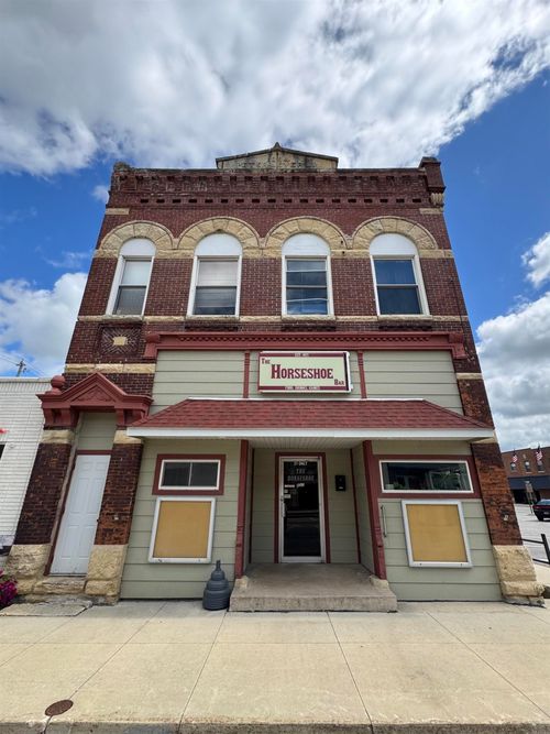 106 N Maryville St, Calmar, IA, 52132-8530 | Card Image