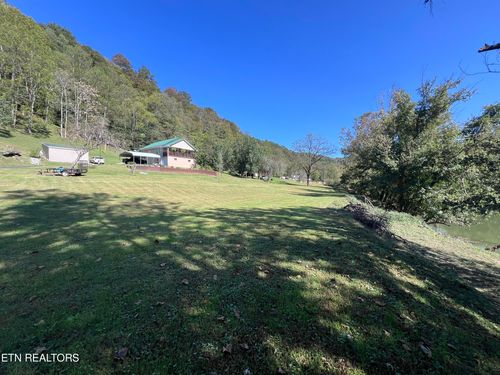 59 River Rd, Miracle, KY, 40856-8844 | Card Image