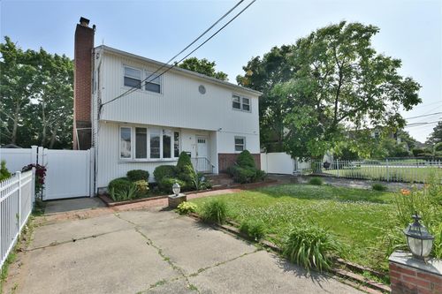 114 Frederick Ave, Roosevelt, NY, 11575-2311 | Card Image