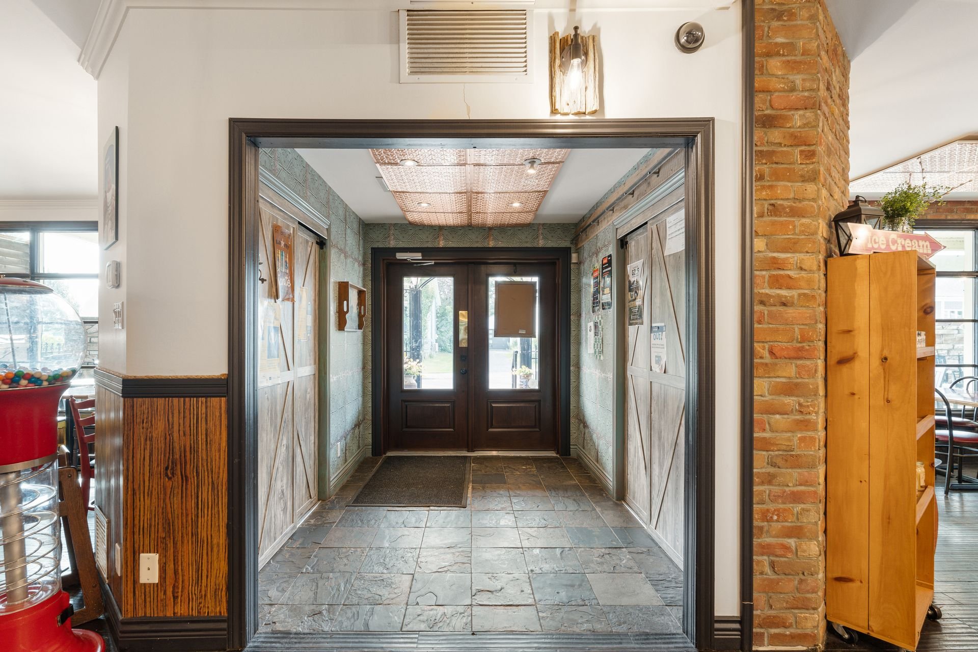 Commercial Sale in Shawinigan 3