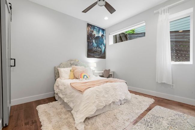 3 additional guest bedrooms with en suite baths. | Image 28
