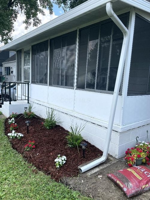 1341 E 15th Ave, Columbus, OH, 43211-2846 | Card Image