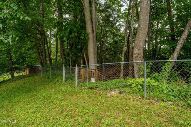 1867 Gentry Creek Rd, House other with 3 bedrooms, 2 bathrooms and null parking in Laurel Bloomery TN | Image 37