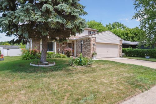 28034 Riverbridge Dr, Romulus, MI, 48174-2910 | Card Image