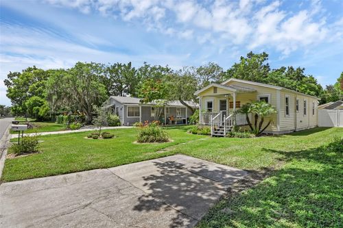 215 Pennsylvania Ave, WINTER GARDEN, FL, 34787-3645 | Card Image