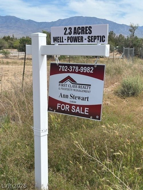 2370 Tonya Dr, Pahrump, NV, 89060-2223 | Card Image