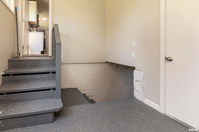 807 E Park St, House other with 3 bedrooms, 1 bathrooms and null parking in Du Quoin IL | Image 21