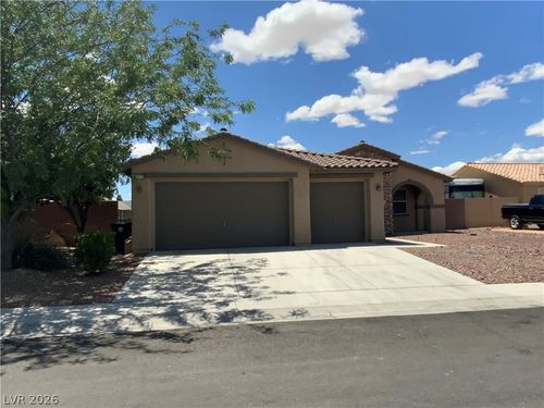 5819 E Badlands Ln, Pahrump, NV, 89061-7526 | Card Image