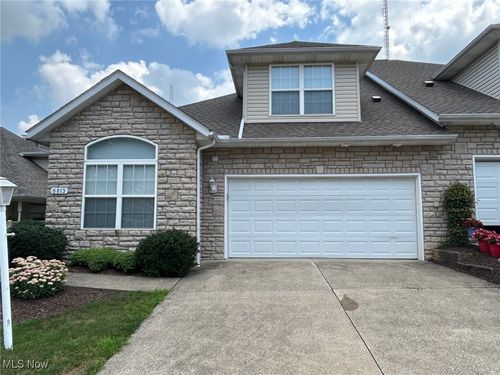 6813 Rolling Meadow Dr, Parma, OH, 44134-4579 | Card Image