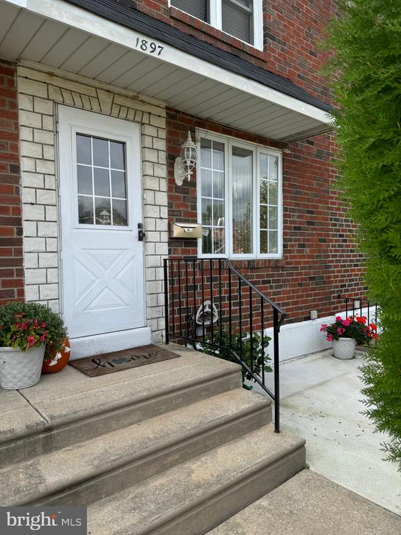 Carter Rd, Folcroft, PA 19032